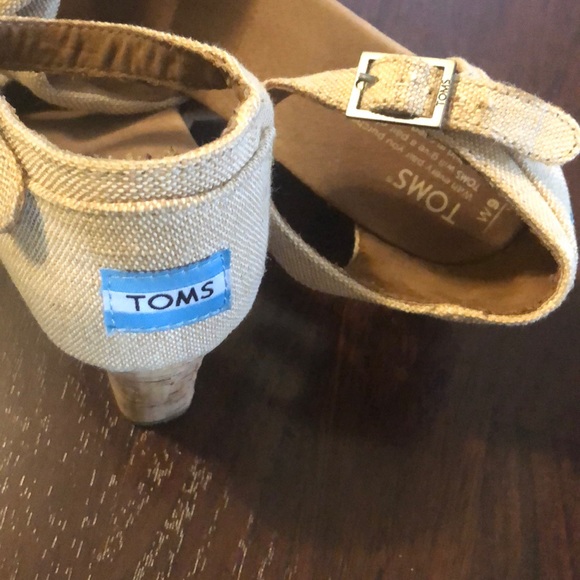 Toms Wedge Sandals - Picture 2 of 6
